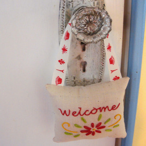 Spring Doorknob Hanger