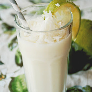 Coconut Lime Tropical Smoothie