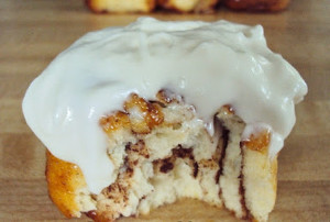 No-Yeast Vanilla Cinnamon Sticky Rolls