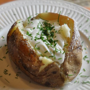 3-Ingredient Outback Steakhouse Baked Potato Copycat