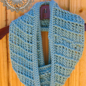 Stunning Crochet Infinity Scarf