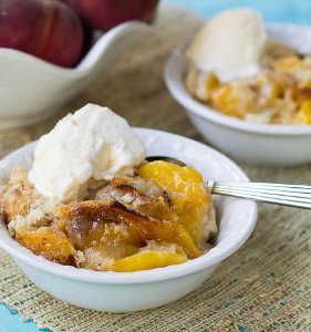 Classic American Peach Cobbler