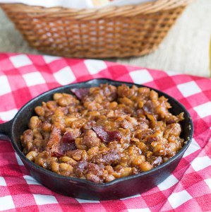 Slow Cooker Bourbon Baked Beans