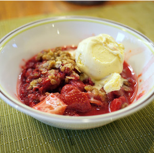 The Best Strawberry Rhubarb Crisp