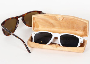 DIY Wood Sunglasses Holder