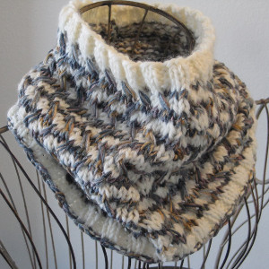 Diagonal Weave Cowl