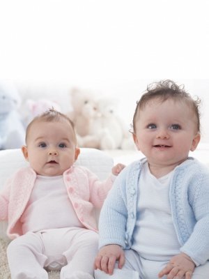 Såkaldte Finde på Knoglemarv 100 Baby Sweater Knitting Patterns | AllFreeKnitting.com