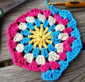 How to Crochet a Hexagon