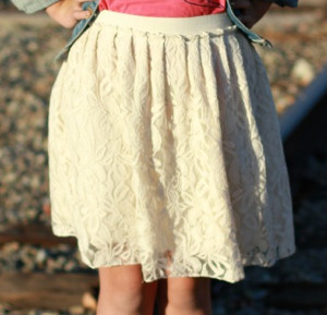 Lovely Lace Skirt Tutorial