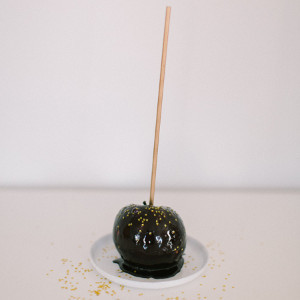 Hocus Pocus Black Candy Apple Recipe