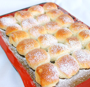 Homemade School Lunchroom Rolls