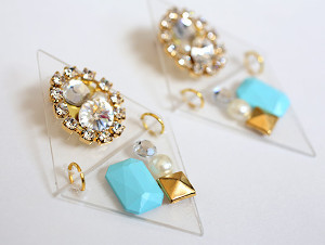 Trendy Triangle 80s Earrings