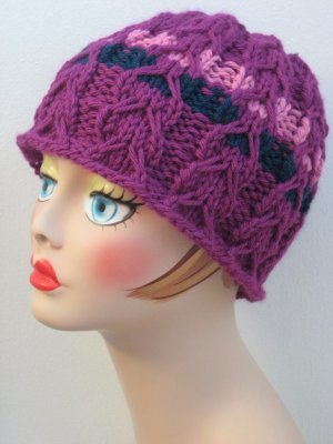 Slipped Cable Hat