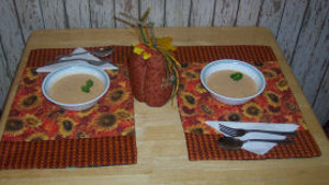 Amazing Reversible Placemats for Fall