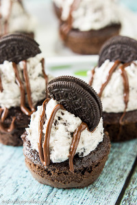 Extraordinary Chocolate Oreo Cupcakes