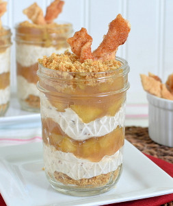 Mason Jar Apple Pie Cheesecake Parfaits