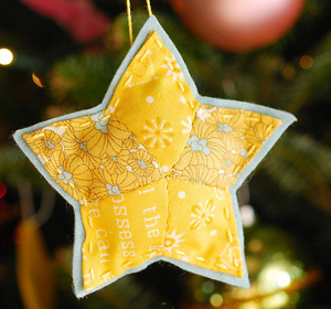 Startlingly Simple Pieced Star Ornament