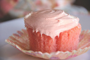 4-Ingredient Kool-Aid Cupcakes