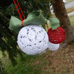 Pretty Poinsettia Christmas Ornament