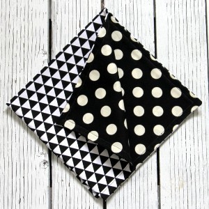 Reversible Black and White Napkins