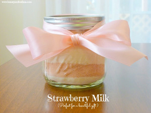 Mason Jar Homemade Strawberry Milk Mix