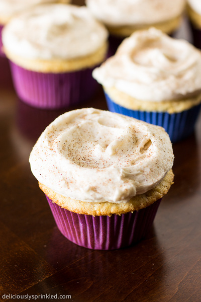 Super Delicious Snickerdoodle Cupcakes