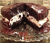 Whoopie Pie Cake | RecipeLion.com