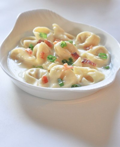 Homemade Olive Garden Tortellini al Forno