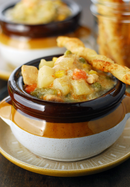 Hearty Chicken Pot Pie Soup