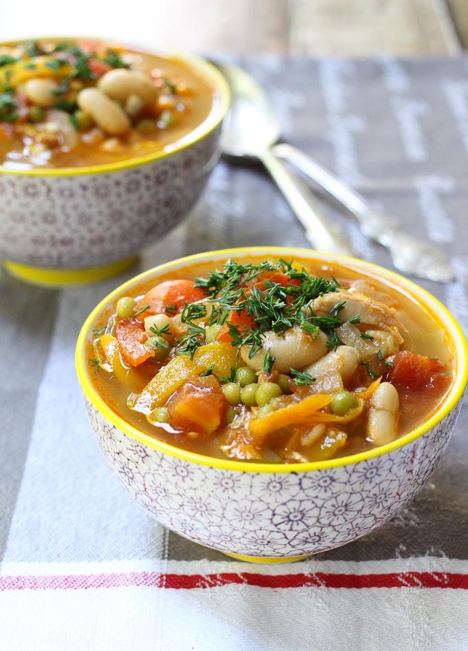 Comforting Chicken and White Bean Soup | FaveHealthyRecipes.com