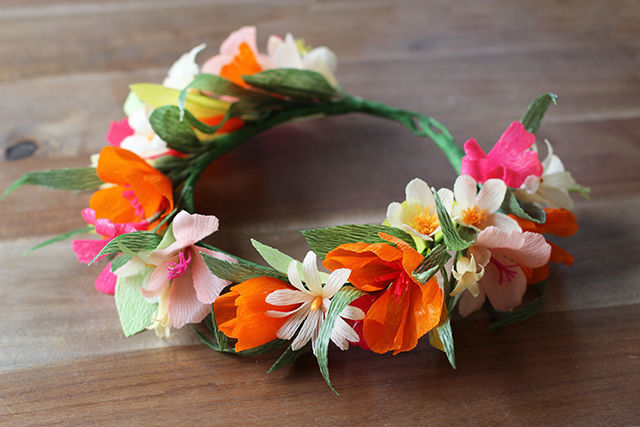 How to Make a Paper Flower Crown IMR640