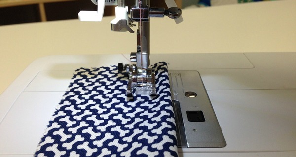 How to Sew a Straight Line With a Sewing Machine