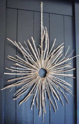 Wintery Starburst Twig Wreath