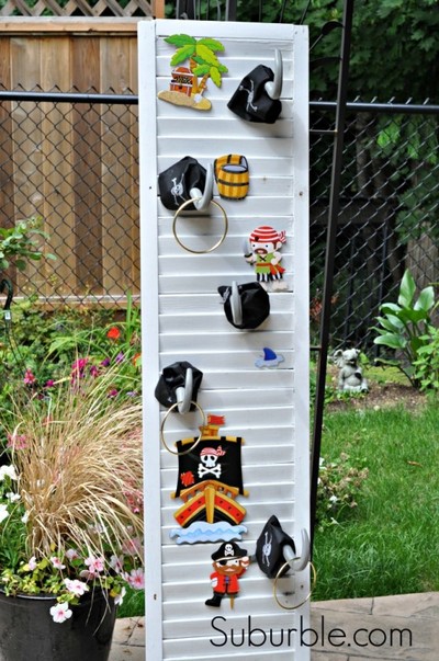 Pirate Hook Ring Toss Game