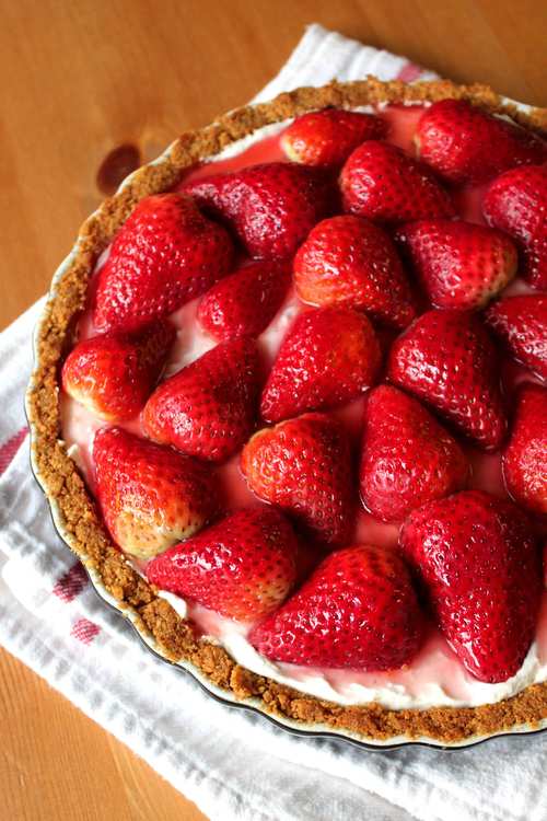 Sinfully Smooth Strawberry Cream Pie