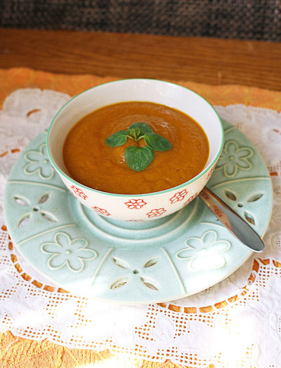 Perfectly Pumpkin Slow Cooker Soup