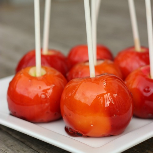 Homemade Toffee Apples | AllFreeCopycatRecipes.com