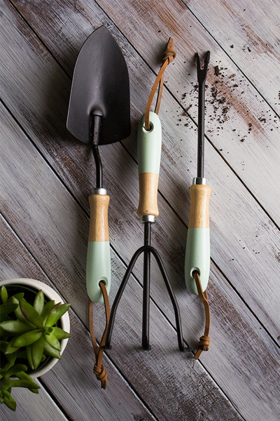 DIY Paint-Dipped Garden Tools