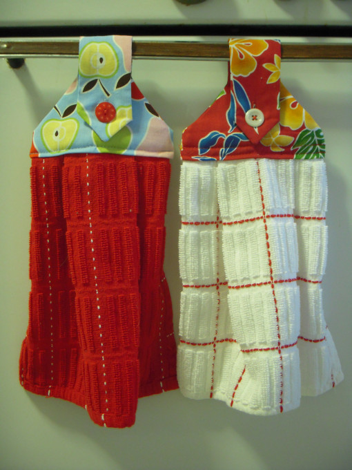 How to Make Hanging Dish Towels 