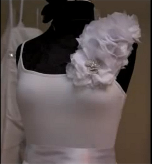 DIY Elegant Fabric Flower for Your Wedding Gown