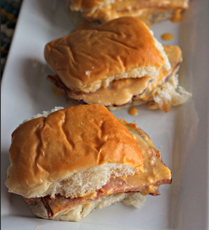 Mama's Easy, Hot, and Cheesy Ham Sandwiches