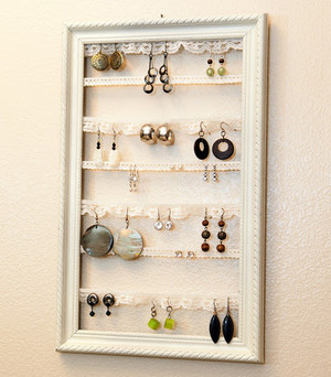 Lacy Vintage Earring Organizer