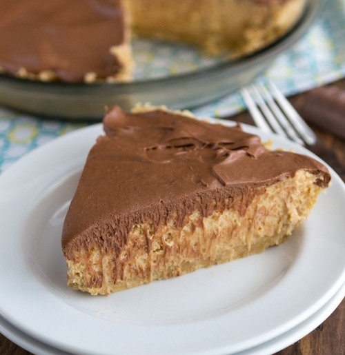 Homemade No-Bake Peanut Butter Twix Pie