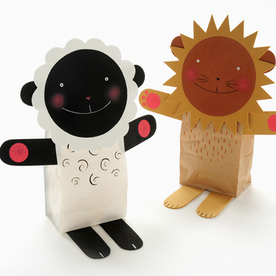 Easy Lion and Lamb Puppets