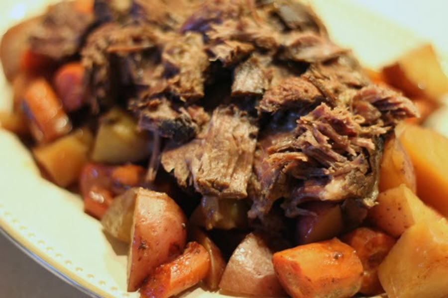 Hungry Man Pot Roast and Gravy | AllFreeSlowCookerRecipes.com