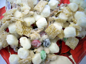 Holiday Puppy Chow Recipe