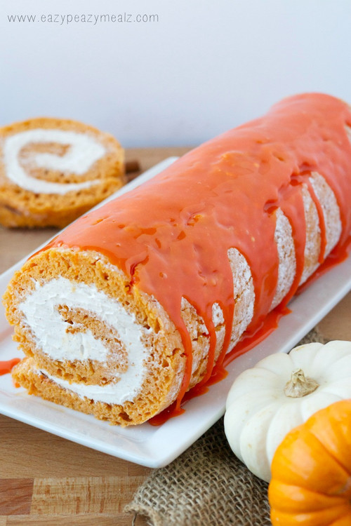 Super Soft Pumpkin Cake Roll