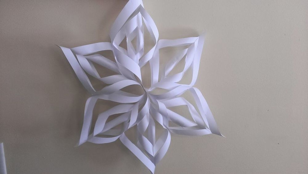 21+ Awesome 3D Paper Snowflake Ideas