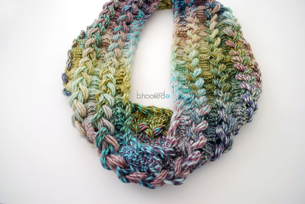 Hairpin Lace Infinity Scarf