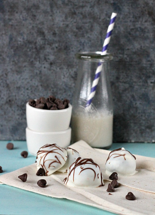 Chocolate Chip Cookie Dough Truffles